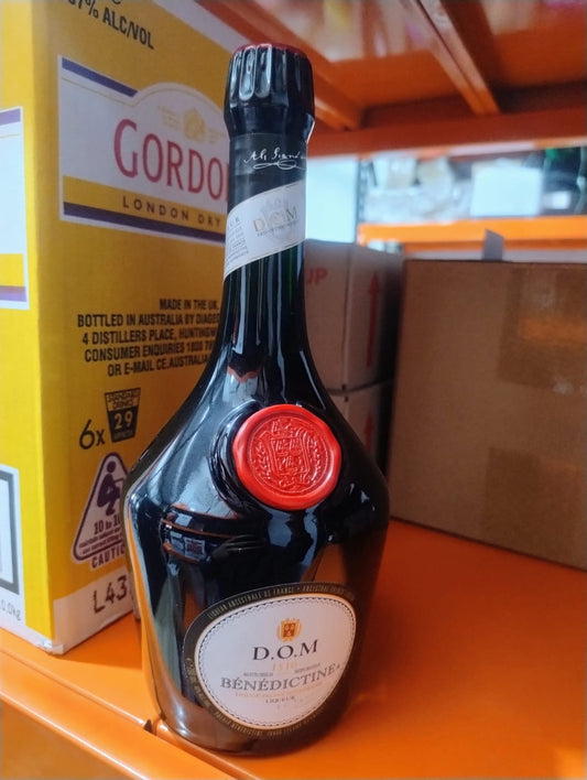 1 x DOM Benedictine Liqueurs 700ml